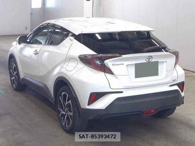 Toyota C-HR 2018-01 8009321-1