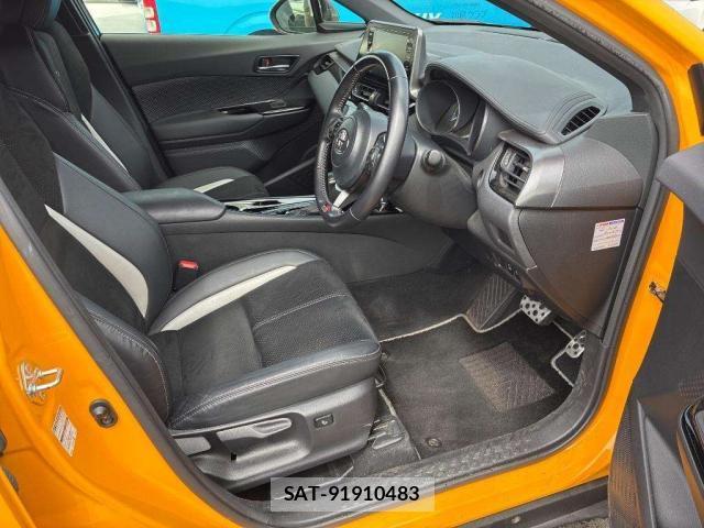 Toyota C-HR 2022-06 8009325-3