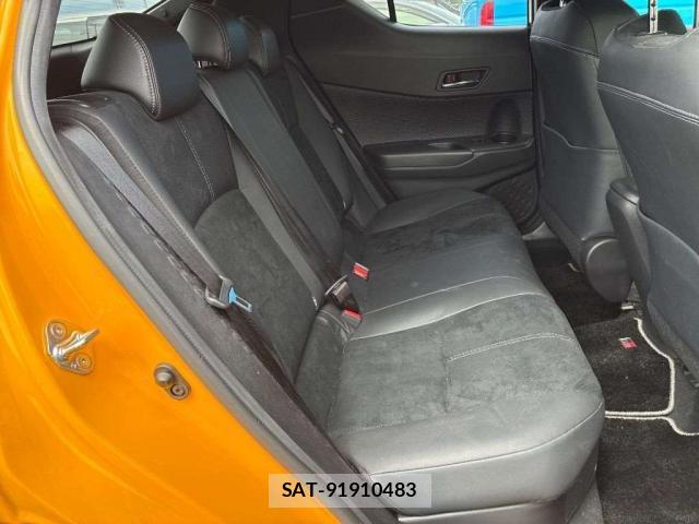 Toyota C-HR 2022-06 8009325-4