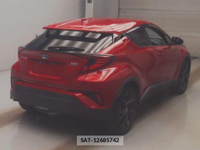 Toyota C-HR 2021-06 8009329-9