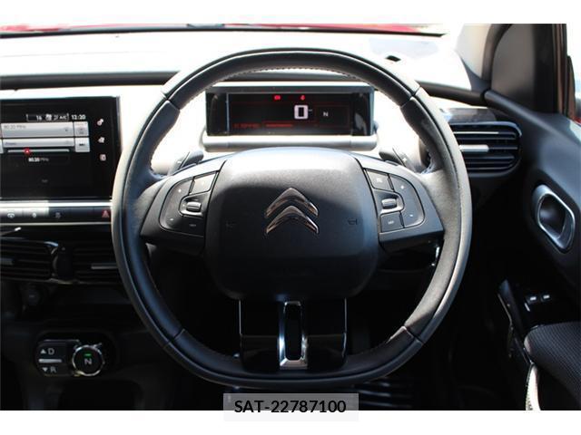 Citroen C4 2017-10 8002901-15