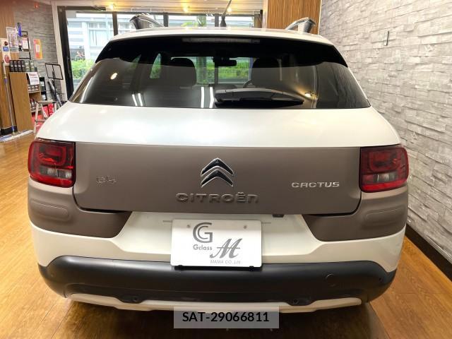 Citroen C4 2017-04 8007483-1