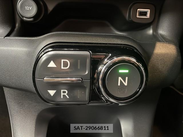 Citroen C4 2017-04 8007483-15
