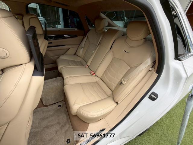 Cadillac CT6 2018-01 8011506-15
