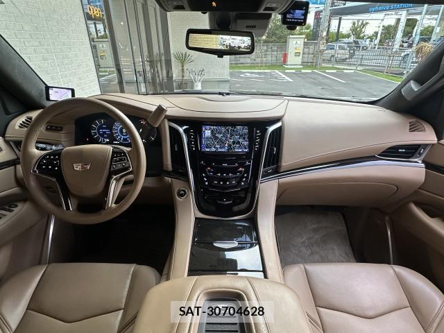 Cadillac ESCALADE 2021-04 8004110-2