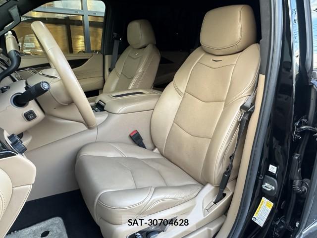 Cadillac ESCALADE 2021-04 8004110-5