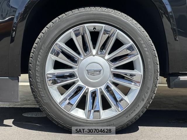 Cadillac ESCALADE 2021-04 8004110-8