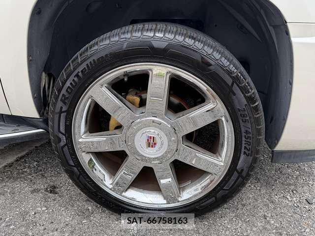Cadillac ESCALADE 2010-09 8004298-4