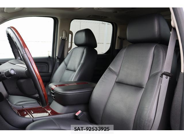 Cadillac ESCALADE 2012-07 8006783-5