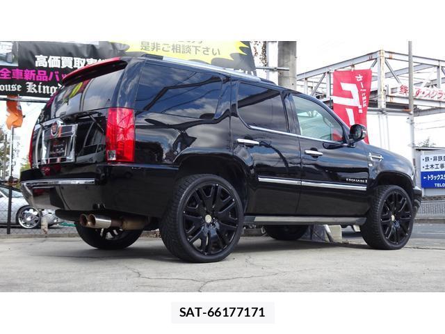 Cadillac ESCALADE 2008 8007002-3