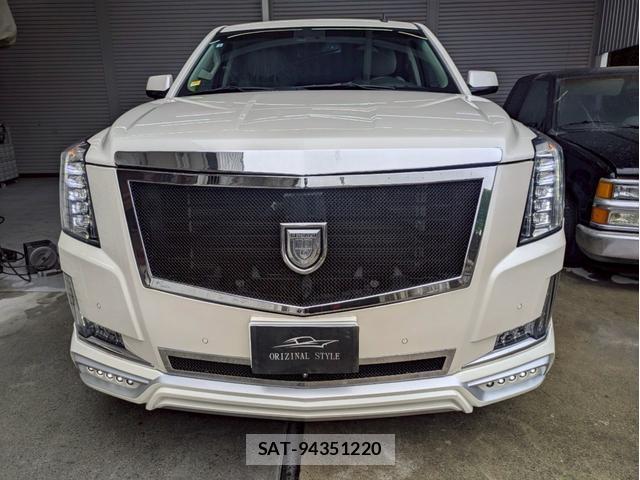 Cadillac ESCALADE 2014-07 8008765-12