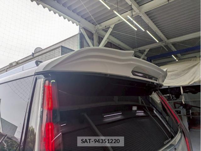 Cadillac ESCALADE 2014-07 8008765-13