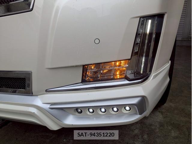 Cadillac ESCALADE 2014-07 8008765-7