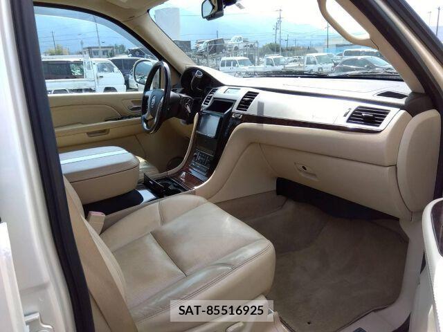 Cadillac ESCALADE 2008-05 8009936-2