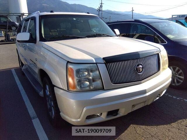 Cadillac ESCALADE 2011-03 8009984-3