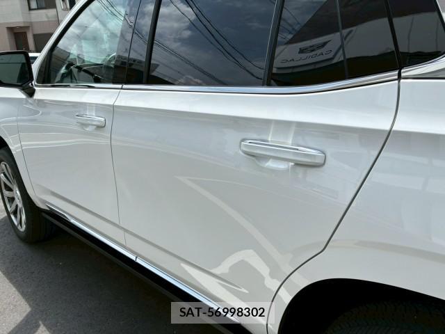 Cadillac ESCALADE 2022-03 8011246-14