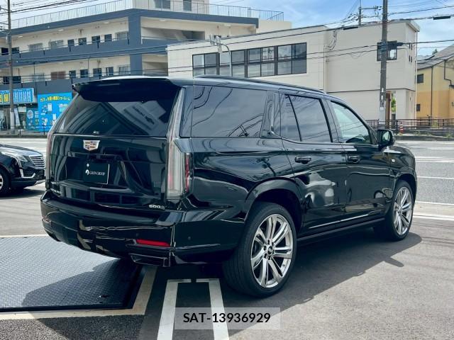 Cadillac ESCALADE 2025-05 8011248-6