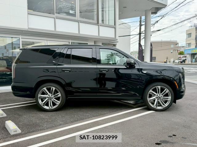 Cadillac ESCALADE 2025-05 8011254-5
