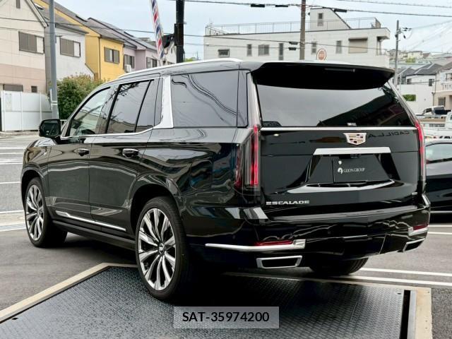 Cadillac ESCALADE 2025-06 8011261-8