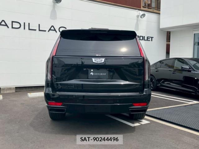 Cadillac ESCALADE 2023-11 8011262-4