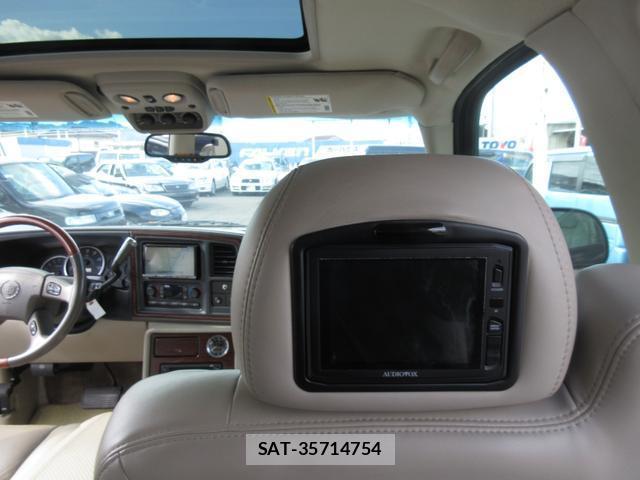 Cadillac ESCALADE 2007-08 8011490-4