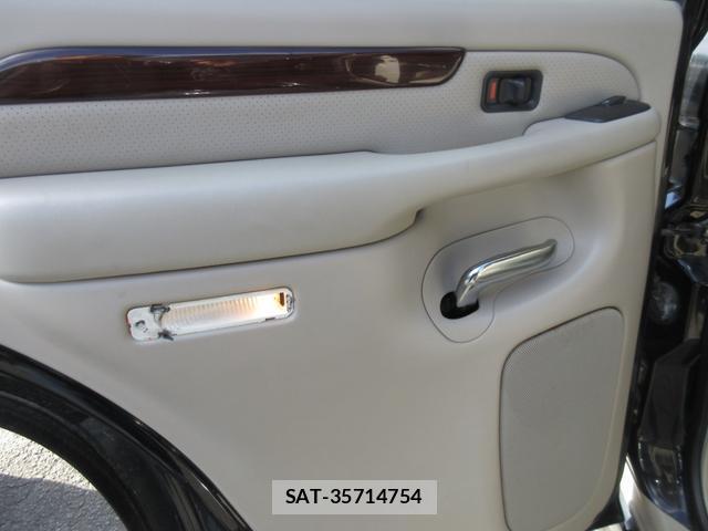 Cadillac ESCALADE 2007-08 8011490-8