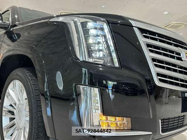 Cadillac ESCALADE 2016-12 8012649-12