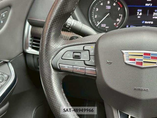 Cadillac XT4 2022-10 8003243-17