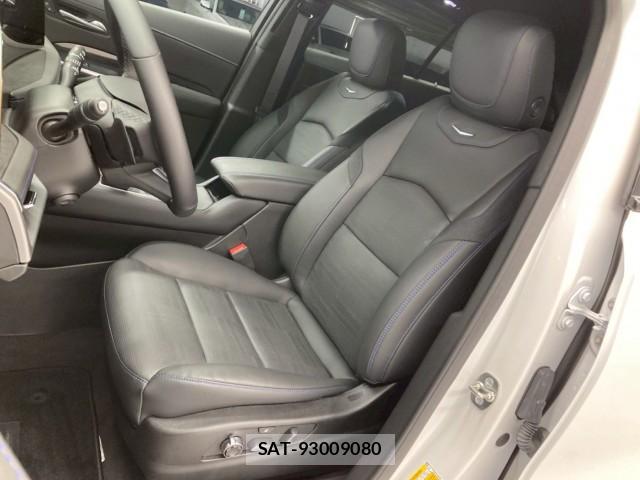 Cadillac XT4 2025-02 8006485-4