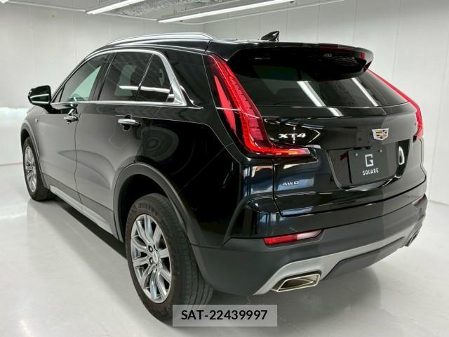 Cadillac XT4 2021-06 8006490-8