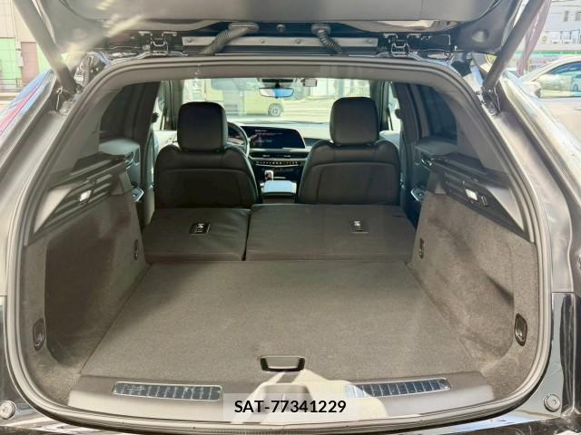 Cadillac XT4 2025-04 8011242-13