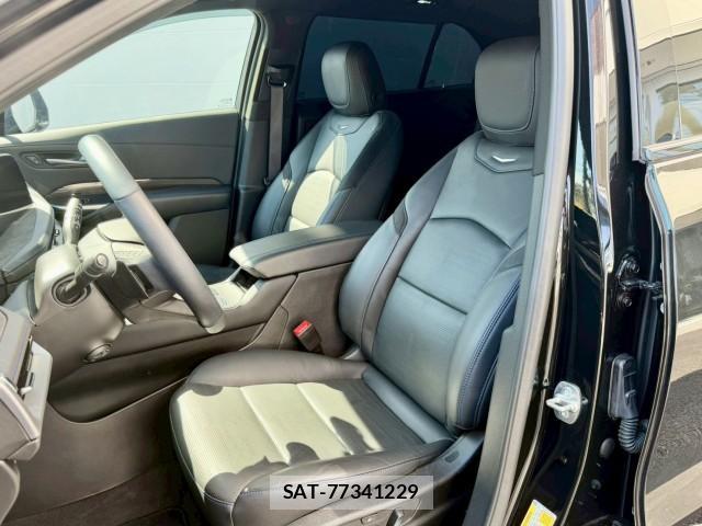 Cadillac XT4 2025-04 8011242-14