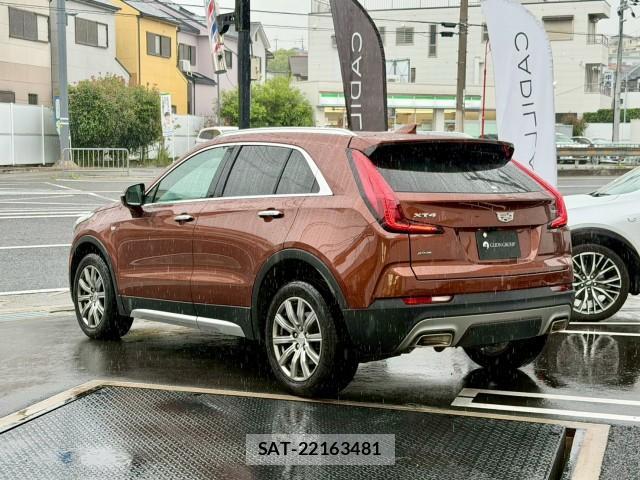 Cadillac XT4 2021-08 8011260-8