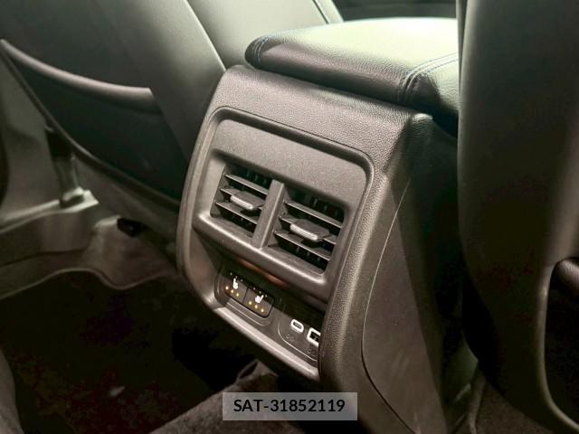 Cadillac XT4 2025-02 8011265-15