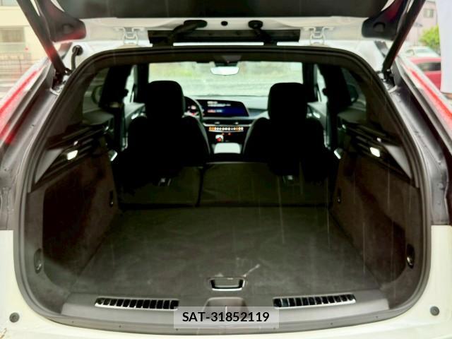 Cadillac XT4 2025-02 8011265-16
