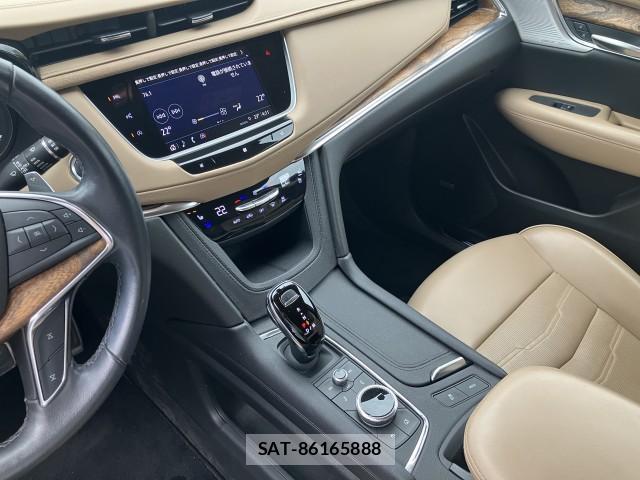 Cadillac XT5 2021-10 8007967-17
