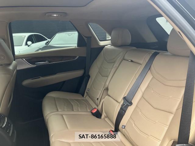 Cadillac XT5 2021-10 8007967-6