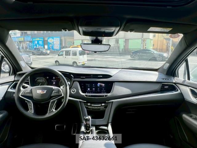 Cadillac XT5 2025-10 8011241-16