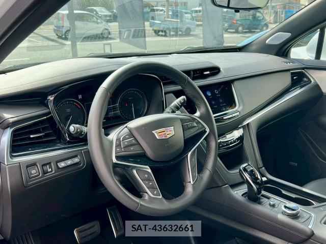 Cadillac XT5 2025-10 8011241-17
