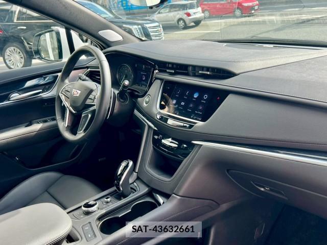 Cadillac XT5 2025-10 8011241-18