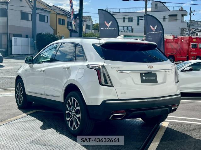 Cadillac XT5 2025-10 8011241-6