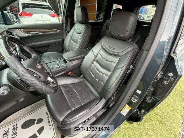 Cadillac XT6 2020-12 8011507-5