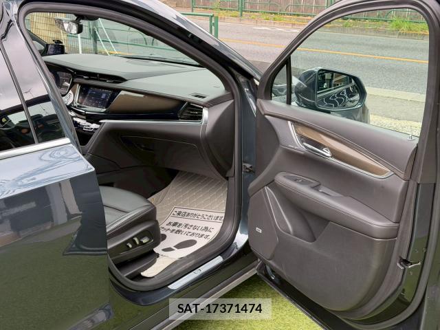 Cadillac XT6 2020-12 8011507-6