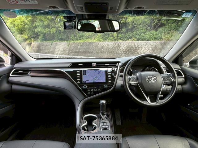 Toyota CAMRY 2017-12 8008467-1