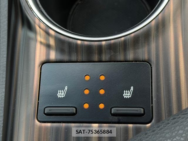 Toyota CAMRY 2017-12 8008467-6