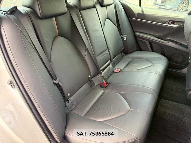 Toyota CAMRY 2017-12 8008467-9