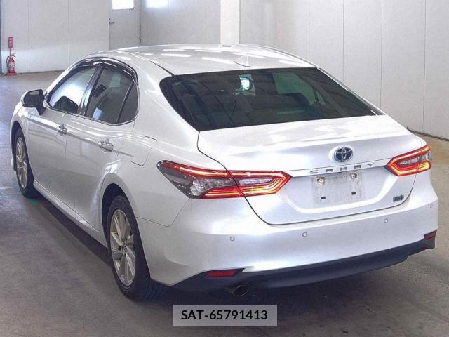 Toyota CAMRY 2021-06 8008848-1