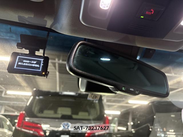 Toyota CAMRY 2023-06 8010476-19