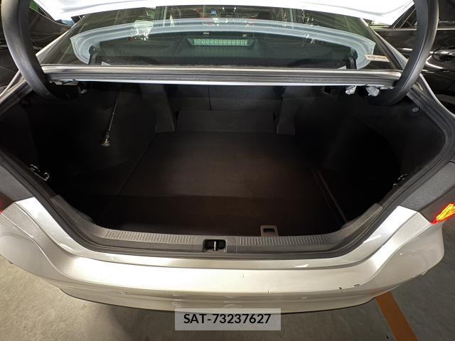 Toyota CAMRY 2023-06 8010476-4