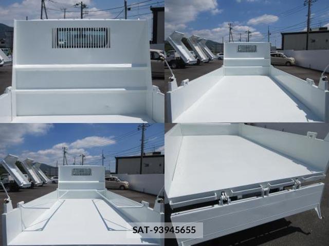 MITSUBISHI FUSO CANTER 2015-06 8003137-2
